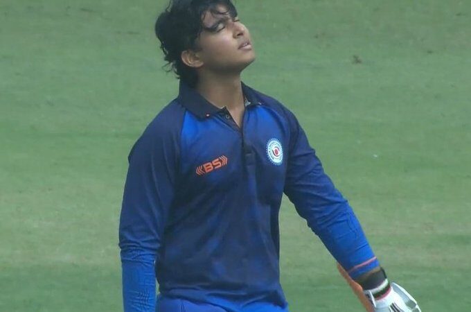 ಸೈಯದ್ ಮುಷ್ತಾಕ್ ಅಲಿ ಟ್ರೋಫಿಯಲ್ಲೂ ವೈಭವ್ ಸೂರ್ಯವಂಶಿ ಅಬ್ಬರ –  61 ಎಸೆತಗಳಲ್ಲಿ ಔಟಾಗದೇ 108 ರನ್