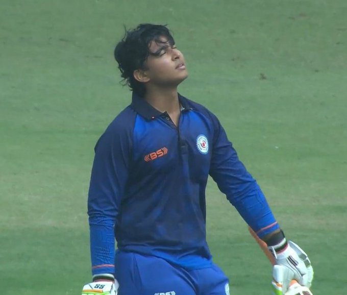 ಸೈಯದ್ ಮುಷ್ತಾಕ್ ಅಲಿ ಟ್ರೋಫಿಯಲ್ಲೂ ವೈಭವ್ ಸೂರ್ಯವಂಶಿ ಅಬ್ಬರ –  61 ಎಸೆತಗಳಲ್ಲಿ ಔಟಾಗದೇ 108 ರನ್