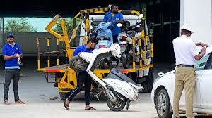 ಬೆಂಗಳೂರು ವಾಹನ ಸವಾರರೇ ದಯವಿಟ್ಟು ಗಮನಿಸಿ –  ಮತ್ತೆ ಬರ್ತಿದೆ ಟೋಯಿಂಗ್ , ಜೇಬಿಗೆ ಬೀಳಲಿದೆ ಕತ್ತರಿ