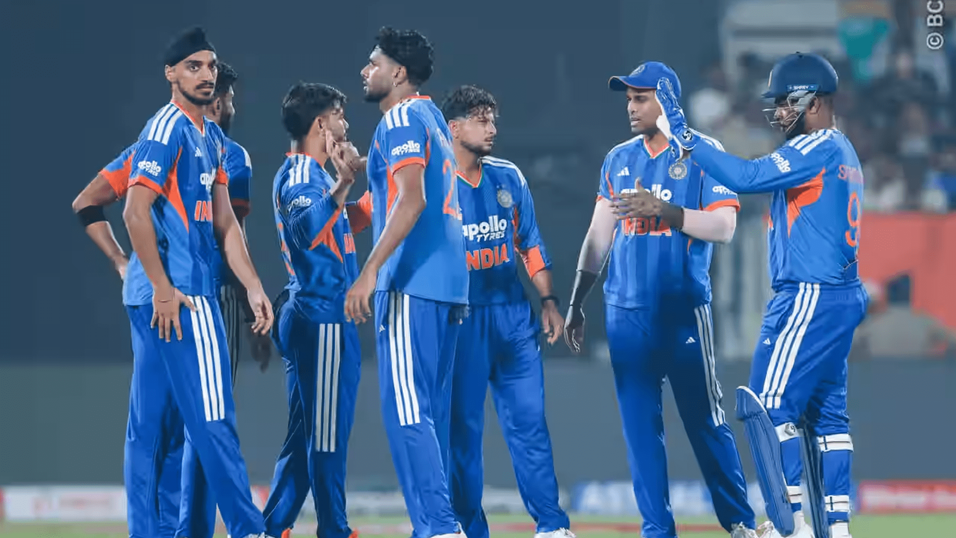 ಬ್ಯಾಟರ್ಸ್ ಇಲ್ಲದೇ ಸೋತ ಭಾರತ – ವಿಶ್ವಕಪ್ ಹೊತ್ತಲ್ಲಿ ಪ್ರಯೋಗ ಯಾಕೆ?ಗೆಲ್ಲೋ ಟೀಂ ಟ್ರ್ಯಾಕ್ ತಪ್ಪಿಸಿದ್ರಾ?