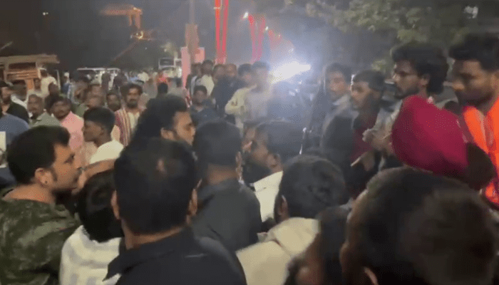 ಬಳ್ಳಾರಿ ಬ್ಯಾನರ್‌ ಗಲಾಟೆ ಕೇಸ್!‌ – ಬಂಧನ ಭೀತಿಯಿಂದ ಬಳ್ಳಾರಿ ತೊರೆದ ಕಾರ್ಯಕರ್ತರು!