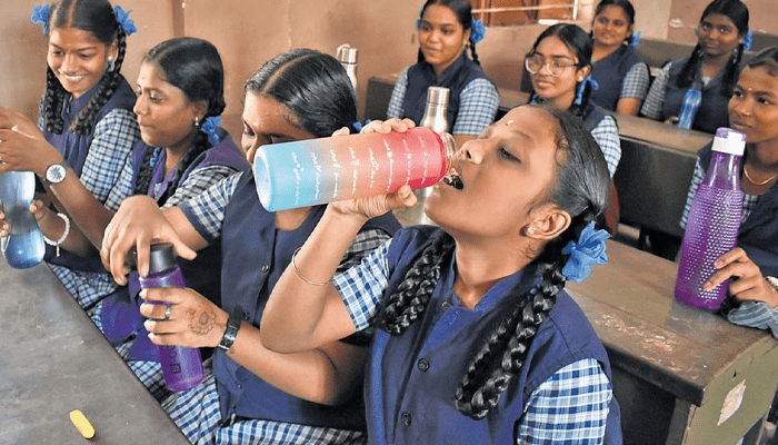 ರಾಜ್ಯದ ಶಾಲಾ ವಿದ್ಯಾರ್ಥಿಗಳಿಗೆ ಗುಡ್‌ನ್ಯೂಸ್!‌ – ಇನ್ಮುಂದೆ ಶಾಲೆಗಳಲ್ಲಿ ಮೊಳಗಲಿದೆ ವಾಟರ್‌ ಬೆಲ್‌!