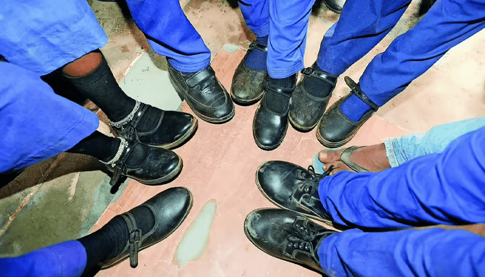 ಸರ್ಕಾರಿ ಶಾಲೆ ವಿದ್ಯಾರ್ಥಿಗಳಿಗೆ ಗುಡ್ನ್ಯೂಸ್! – ಇನ್ಮುಂದೆ ಶೂ ಕಿರಿಕಿರಿ ಇರಲ್ಲ!