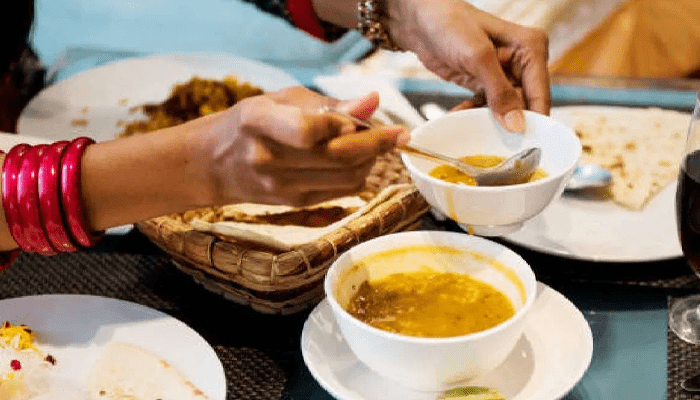 ರಾತ್ರಿ ಲೇಟ್‌ ಆಗಿ ಊಟ ಮಾಡ್ತೀರಾ? – ಹೊಟ್ಟೆ ಮಾತ್ರವಲ್ಲ.. ಹೃದಯಕ್ಕೂ ಡೇಂಜರ್!‌  