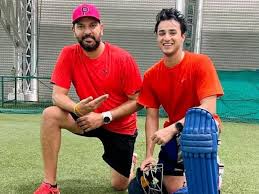 12 ಎಸೆತಗಳಲ್ಲಿ 50 ರನ್ ಹೊಡೆಯಲು ಸಾಧ್ಯವಾಗುತ್ತಿಲ್ಲ, ಯಾಕೆ? – ಶಿಷ್ಯನ ಕಾಲೆಳೆದ ಯುವರಾಜ್ ಸಿಂಗ್