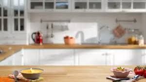 ಅಡುಗೆ ಮನೆಯಲ್ಲಿಈ  4 ವಾಸ್ತುಗಳನ್ನ ಯಾವುದೇ ಕಾರಣಕ್ಕೂ ಇಡಬೇಡಿ – ಇಟ್ಟರೇ ಏನಾಗುತ್ತೆ ಗೊತ್ತಾ?