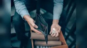 ನಿಮ್ಮ ಪರ್ಸ್‌ನಲ್ಲಿ ಹಣ ನಿಲ್ಲೋದಿಲ್ವಾ –  ದುಡ್ಡಿನ ನಿರ್ವಹಣೆ ಬಗ್ಗೆ ಜ್ಯೋತಿಷ್ಯ ಶಾಸ್ತ್ರ ಏನು ಹೇಳುತ್ತೆ.?