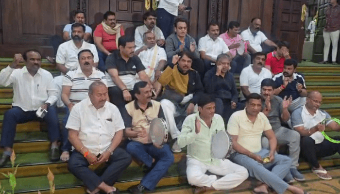 ಅಬಕಾರಿ ಸಚಿವ RB ತಿಮ್ಮಾಪುರ ರಾಜೀನಾಮೆಗೆ ಪಟ್ಟು – ಸದನದಲ್ಲೇ ಪ್ರತಿಪಕ್ಷಗಳ ಅಹೋರಾತ್ರಿ ಧರಣಿ