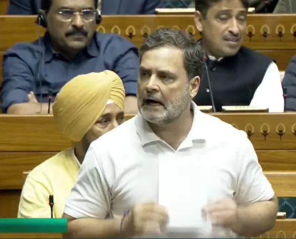 ಅನಿಲ್ ಅಂಬಾನಿ ಜೈಲಿನಲ್ಲಿ ಯಾಕೆ ಇಲ್ಲ – ಲೋಕಸಭೆಯಲ್ಲಿ ಮೋದಿಗೆ ರಾಹುಲ್ ಗಾಂಧಿ ಪ್ರಶ್ನೆ