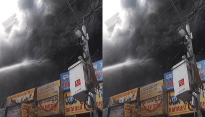ಚಿಕ್ಕಪೇಟೆ ಮೆಟ್ರೋ ನಿಲ್ದಾಣದ ಬಳಿ ಅಗ್ನಿ ಅವಘಡ! – 175 ಅಂಗಡಿಗಳಿದ್ದ ಕಟ್ಟಡದಲ್ಲಿ ಕಾಣಿಸಿಕೊಂಡ ಬೆಂಕಿ!