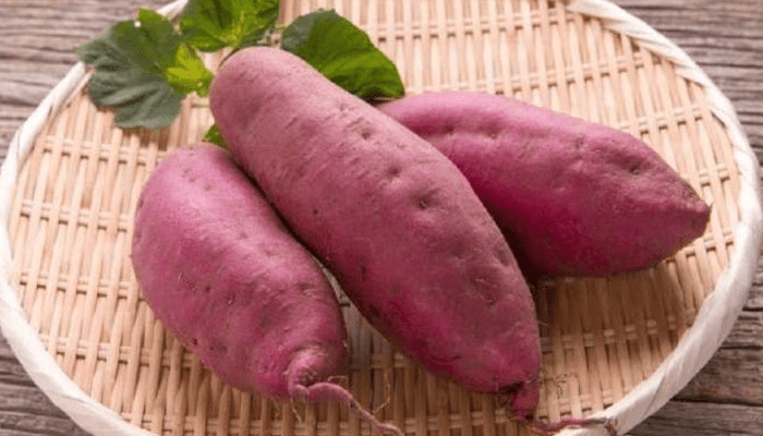 ಸಿಹಿ ಗೆಣಸನ್ನು ಬೇಯಿಸಿ ತಿನ್ನಬೇಕಾ? ಹುರಿದು ತಿನ್ನಬೇಕಾ? – ಆರೋಗ್ಯಕ್ಕೆ ಹೆಚ್ಚು ಲಾಭ ಯಾವುದು?