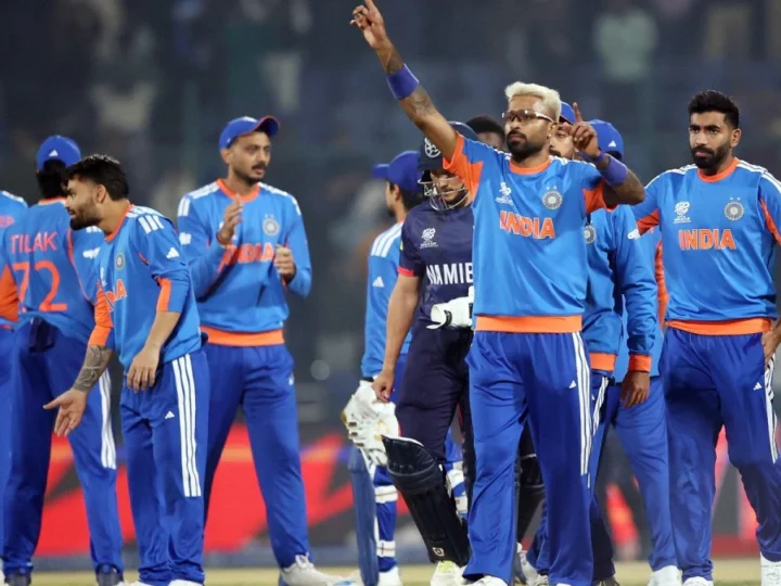 ಗೆದ್ದಿದ್ದು ಭಾರತ.. ಬಿದ್ದಿದ್ದು ಪಾಕ್ – ಕಿಶನ್ ಕಿಚ್ಚಿಗೆ ನಡುಗಿದ ನಮೀಬಿಯಾT-20 ವಿಶ್ವಕಪ್ ನಲ್ಲಿ ಭಾರತವೇ ಬಾಸ್