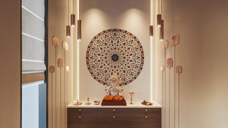 ದೇವರ ಕೋಣೆಯಲ್ಲಿ ಅಪ್ಪಿತಪ್ಪಿ ಈ ವಸ್ತುಗಳನ್ನ ಯಾವುದೇ ಕಾರಣಕ್ಕೂ ಇಡಬೇಡಿ