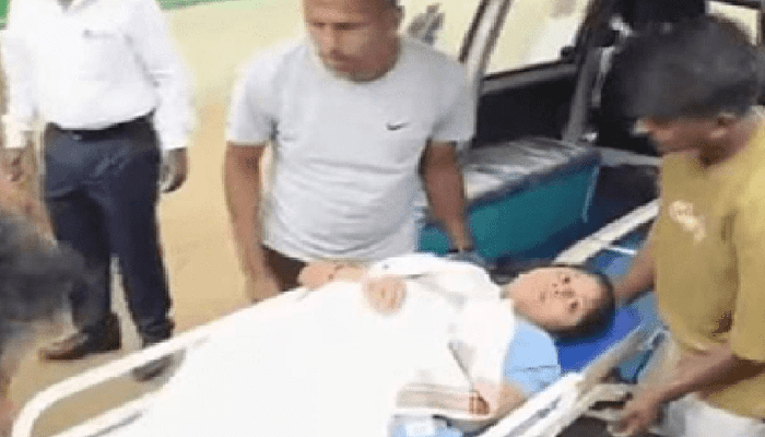 ಆಂಬ್ಯುಲೆನ್ಸ್‌ನಲ್ಲಿ ಬಂದಳು.. ಸ್ಟ್ರೆಚರ್ ಮೇಲೆ ಮಲಗಿಕೊಂಡೇ ಪರೀಕ್ಷೆ ಬರೆದಳು – SSLC ವಿದ್ಯಾರ್ಥಿನಿ ಎಲ್ಲರಿಗೂ ಮಾದರಿ..!