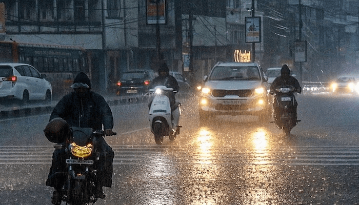 ರೈತರಿಗೆ ಮತ್ತೆ ಶಾಕ್‌ ಕೊಟ್ಟ ವರುಣ! – ಇನ್ನೆರಡು ದಿನ ಭಾರಿ ಮಳೆ.. ಈ ಜಿಲ್ಲೆಗಳಿಗೆ ಯೆಲ್ಲೋ ಅಲರ್ಟ್ ಘೋಷಣೆ!