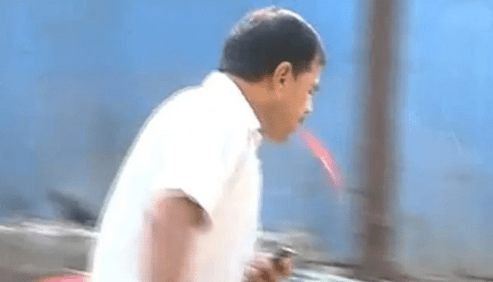 ಪಾನ್‌ ತಿಂದು ಎಲ್ಲೆಂದರಲ್ಲಿ ಉಗಿಯುತ್ತೀರಾ? – ರಸ್ತೆಯಲ್ಲಿ ಉಗಿದಿದ್ದಕ್ಕೆ ಬಿತ್ತು 3.4 ಲಕ್ಷ ರೂ. ಫೈನ್!‌