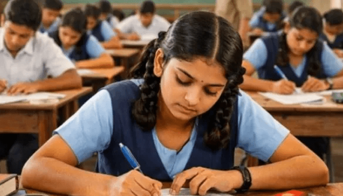  SSLC ಪರೀಕ್ಷೆ ಕೌಂಟ್‌ಡೌನ್!‌ – ವಿದ್ಯಾರ್ಥಿಗಳೇ ಪರೀಕ್ಷೆ ದಿನ ಮಾರ್ಗಸೂಚಿಯನ್ನು ತಪ್ಪದೇ ಪಾಲಿಸಿ!