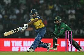 ಸೆಮಿಫೈನಲ್ ತಲುಪುವ ಪಾಕ್ ಕನಸು ಭಗ್ನ – ಕೊನೇವರೆಗೂ ಹೋರಾಡಿ ಸೋತರೂ ಮನಗೆದ್ದ ದಾಸುನ್ ಶನಕ