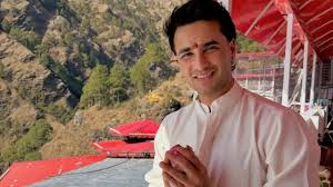 ಕಾಶ್ಮೀರದ ಮಾತಾ ವೈಷ್ಣೋದೇವಿಯ ದರ್ಶನ ಪಡೆದ ಅಭಿಷೇಕ್ ಶರ್ಮಾ