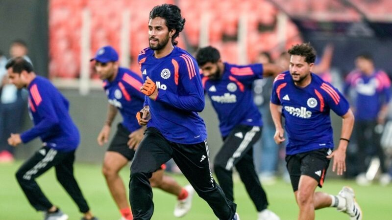 ಸಂಜು-ಅಭಿ ಜೊತೆಯಾಟವೇ ಪ್ಲಸ್ – ವರುಣ್ ಬದಲು ಕುಲ್ದೀಪ್ ಗೆ ಚಾನ್ಸ್?ಬ್ರಿಟಿಷರ ಬೇಟೆಗೆ ಪ್ಲೇಯಿಂಗ್ 11 ರೆಡಿ!