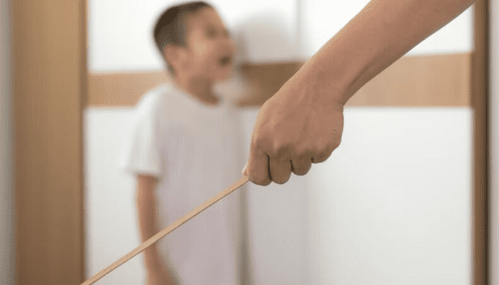 ಸಣ್ಣ ಪುಟ್ಟ ವಿಚಾರಕ್ಕೂ ಮಕ್ಕಳಿಗೆ ಹೊಡೆಯುತ್ತೀರಾ? – ನೀವು ಮಾಡೋ ತಪ್ಪಿನಿಂದ ಮಕ್ಕಳ ಮೇಲೆ ಗಂಭೀರ ಪರಿಣಾಮ!