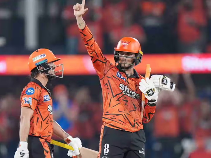 ಅಭಿಷೇಕ್ ಅಬ್ಬರ.. ಮಾಲಿಂಗ ಆರ್ಭಟ – SRH ಸುನಾಮಿಗೆ ಪಲ್ಟಿ ಹೊಡೆದ ಡೆಲ್ಲಿTOP-3ಗೆ ಲಗ್ಗೆ ಇಟ್ಟ ಆರೆಂಜ್ ಆರ್ಮಿ!