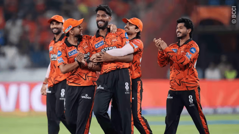 ಹಿಂಗೆ ಬಾಲ್​ ಗೆ ಹಂಗೆ ಹೋದ ರಾಜಸ್ಥಾನ – ಫಸ್ಟ್ ಓವರ್ ನಲ್ಲೇ RR ಗರ್ವಭಂಗಡೆಬ್ಯು ಬೌಲರ್ ಗಳಲ್ಲೇ ಗೆದ್ದ SRH