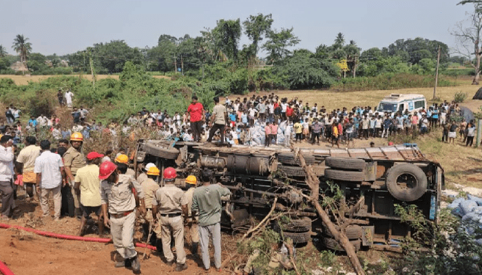 ಹೆಣ್ಣು ನೋಡಲು ಹೊರಟವರು ವಿಧಿಯಾಟಕ್ಕೆ ಬಲಿ! – ಜವರಾಯನ ಅಟ್ಟಹಾಸಕ್ಕೆ ವರ, ಆತನ ಅಪ್ಪ – ಅಮ್ಮ ಸಾವು!