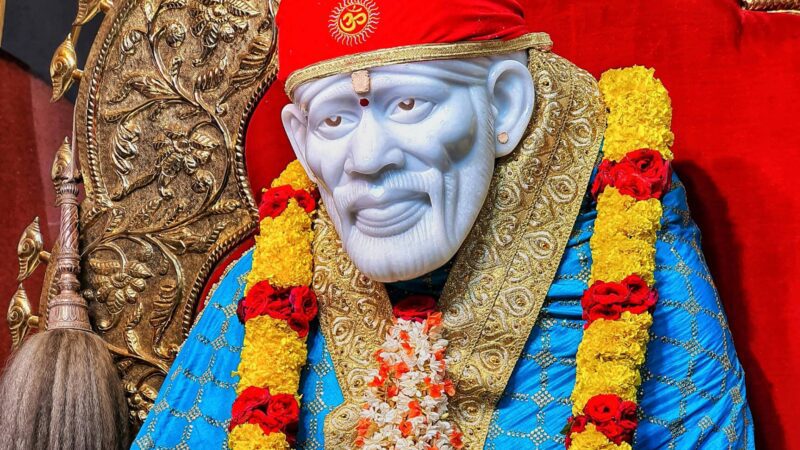 ಗುರುವಾರ ಸಾಯಿಬಾಬಾರ ಈ ಮಂತ್ರ ಪಠಿಸಿದರೆ ನಿಮ್ಮೆಲ್ಲಾ ಸಮಸ್ಯೆಗಳಿಗೆ ಸಿಗುತ್ತೆ ಪರಿಹಾರ