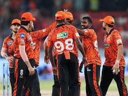  SRHಗೆ ಅಭಿಷೇಕ್‌ ಶರ್ಮಾ  ಸ್ಪೋಟಕ ಶತಕದ ಬಲ – ಡಿಸಿಗೆ ಮಣ್ಣು ಮುಕ್ಕಿಸಿದ ಅಕ್ಷರ್ ಪಟಾಲಂ