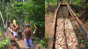 ಮೂಡಬಿದಿರೆಯಲ್ಲಿ ದೈವದ ಭಂಡಾರ ಮೆರವಣಿಗೆ ವೇಳೆ ಮುರಿದು ಬಿದ್ದ ಸೇತುವೆ – 8 ಜನರಿಗೆ ಗಾಯ, ದೇವರ ಮೂರ್ತಿಗೆ ಹಾನಿ!
