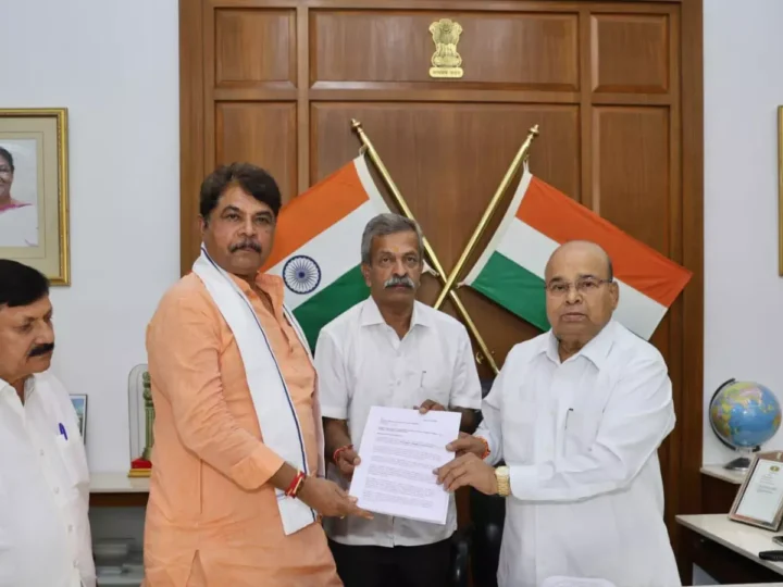 ಶೃಂಗೇರಿ ಕ್ಷೇತ್ರದಲ್ಲಿ ಅಂಚೆಮತ ವಿವಾದಕ್ಕೆ ತೆರೆ – ಬಿಜೆಪಿ ಶಾಸಕರಾಗಿ ಡಿ.ಎನ್ ಜೀವರಾಜ್ ಪ್ರಮಾಣ ವಚನ ಸ್ವೀಕಾರ