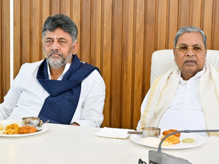 ಮುಖ್ಯಮಂತ್ರಿ ಸಿದ್ದರಾಮಯ್ಯ ರಾಜೀನಾಮೆ ಘೋಷಣೆ – ಡಿ.ಕೆ ಶಿವಕುಮಾರ್‌ಗೆ ಸಿದ್ದು ಶುಭಾಶಯ