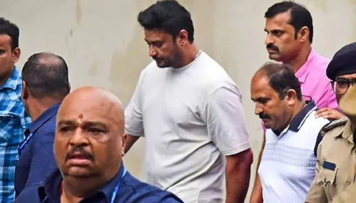 ಜೈಲಿನಲ್ಲೇ ಆತ್ಮಹತ್ಯೆಗೆ ಯತ್ನಿಸಿದ್ರಾ ನಟ ದರ್ಶನ್? – ಆತಂಕದಲ್ಲಿ ಫ್ಯಾನ್ಸ್.. DGP ಹೇಳಿದ್ದೇನು?