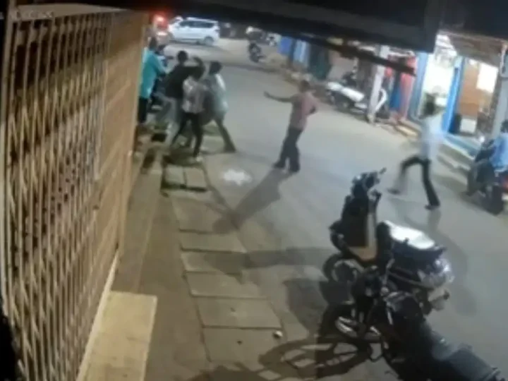 ಚೇಸ್ ಮಾಡುವಾಗ ಬೈಕ್ ಟಚ್ -ಶಿರಸಿಯಲ್ಲಿ  ಗ್ಯಾಂಗ್‌ವಾರ್‌ಗೆ ಕಾರಣವಾದ ಚಿಕ್ಕ ಕಿರಿಕ್