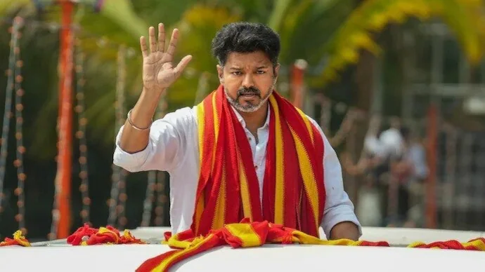 ಸ್ಟಾಲಿನ್ ಗೆ ಸೋಲು.. ಸಚಿವರಿಗೂ ಮಣ್ಣು ಮುಕ್ಕಿಸಿದ ಮತದಾರರು – ತಮಿಳುನಾಡಿನಲ್ಲಿ ದಳಪತಿ ವಿಜಯ್ ದರ್ಬಾರ್!