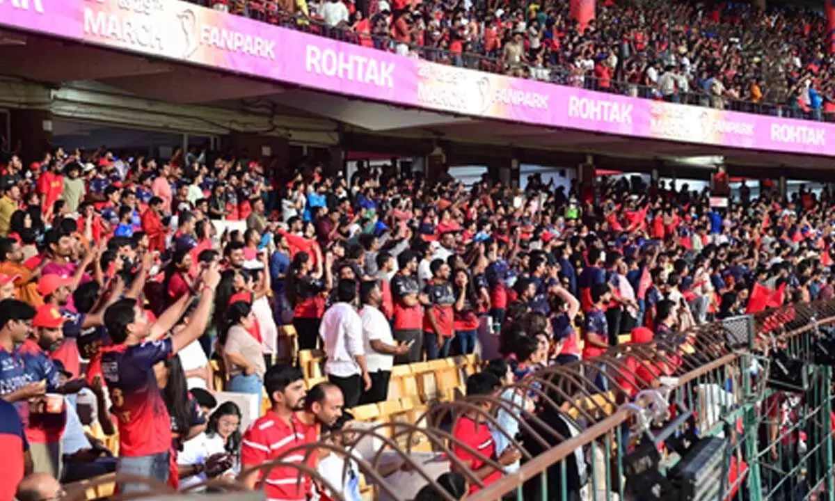 RCBಗೆ ಕಪ್.. ಫ್ಯಾನ್ಸ್ FIRE – RED ARMYಯಲ್ಲಿ ಕಳೆದೋದ GTಹೇಗಿದೆ LOYAL FANS ನಗಾರಿ?
