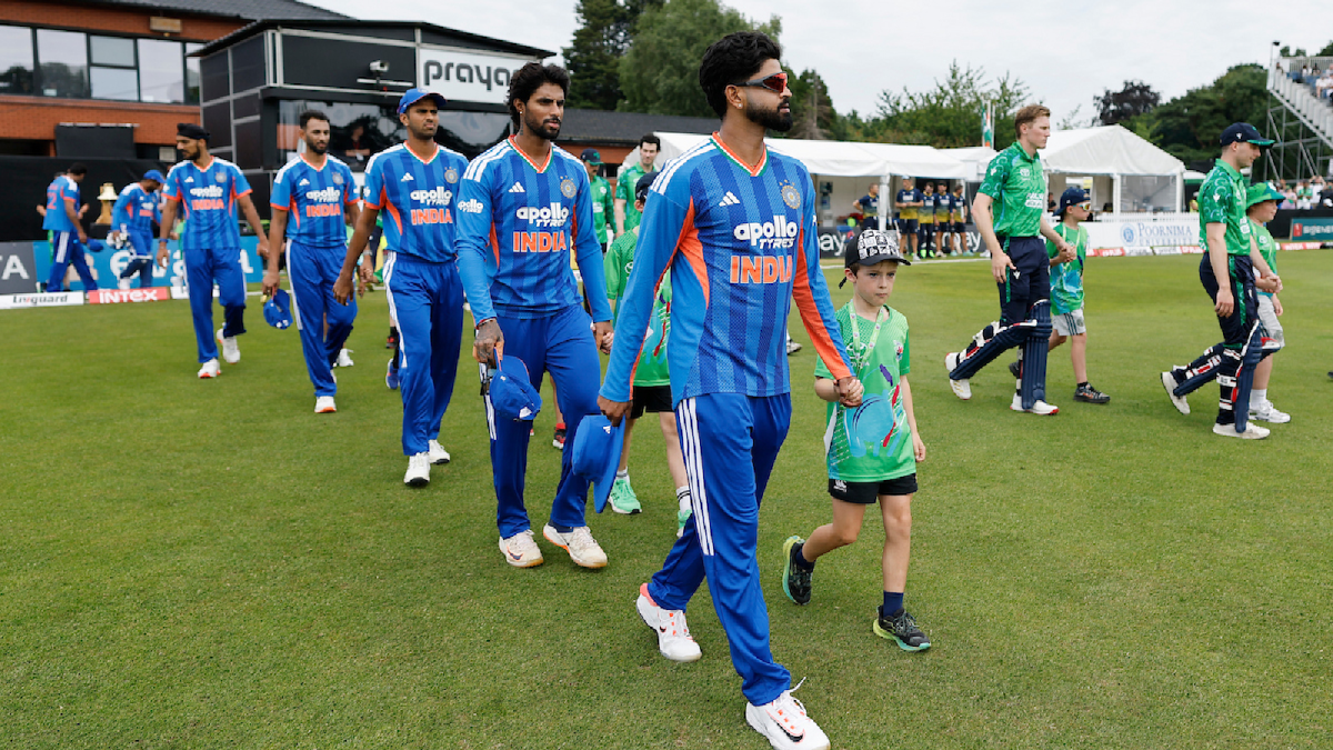 5.. 1.. 3.. 148ಕ್ಕೆ ALL OUT – ಭಾರತದ ಅಹಂಗೆ ಐರ್ಲೆಂಡ್ ಪೆಟ್ಟುಚಾಂಪಿಯನ್ಸ್ ಗೆ ಕ್ರಿಕೆಟ್ ಶಿಶುಗಳ ಪಾಠ