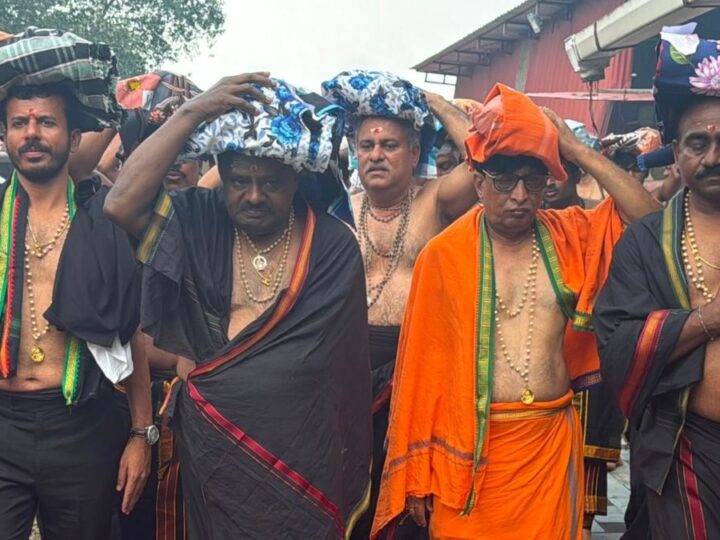 ಅಯ್ಯಪ್ಪಮಾಲೆ ಧರಿಸಿದ ಕೇಂದ್ರ ಸಚಿವ ಹೆಚ್. ಡಿ ಕುಮಾರಸ್ವಾಮಿ – ಇರುಮುಡಿ ಹೊತ್ತು ಶಬರಿಮಲೆಗೆ ಹೊರಟ ಕುಮಾರಣ್ಣ