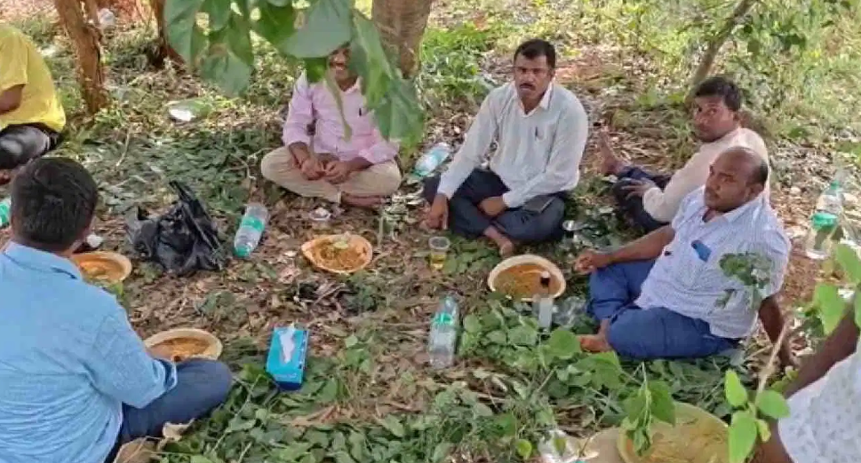 ಕೆಲಸದ ಅವಧಿಯಲ್ಲಿ ಎಣ್ಣೆ ಪಾರ್ಟಿ-  6 ಪಿಡಿಒ, ಇಬ್ಬರು ಕಾರ್ಯದರ್ಶಿಗಳು ಸಸ್ಪೆಂಡ್