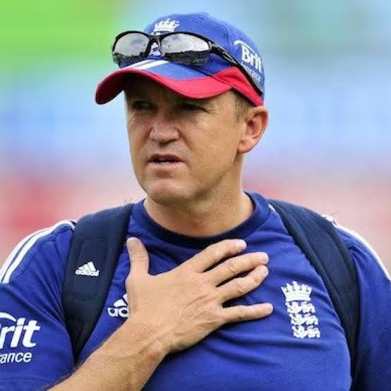 RCB ಬಿಟ್ಟು ENGಗೆ ಸೆರ್ತಾರಾ ಕೋಚ್?- ಆ್ಯಂಡಿ ಮೇಲೆ ಇಂಗ್ಲೆಂಡ್ಗೆ ಯಾಕೆ ಕಣ್ಣು