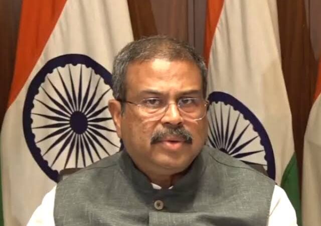 ನೀಟ್ ಅಕ್ರಮ, ವಿದ್ಯಾರ್ಥಿಗಳ ಹೋರಾಟಕ್ಕೆ ಜಯ – ಸಚಿವ ಸ್ಥಾನಕ್ಕೆ ರಾಜೀನಾಮೆ ನೀಡಿದ ಧರ್ಮೇಂದ್ರ ಪ್ರಧಾನ್