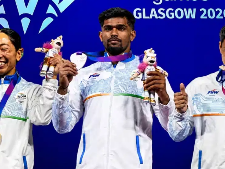 ಭಾರತಕ್ಕೆ ಮೊದಲ ಚಿನ್ನ ತಂದ ಮೀರಾಬಾಯಿ ಚಾನು – ಪುರುಷರ ವೇಟ್‌ಲಿಪ್ಟಿಂಗ್‌ನಲ್ಲಿ ಭಾರತಕ್ಕೆ ಎರಡು ಬೆಳ್ಳಿ ಪದಕ