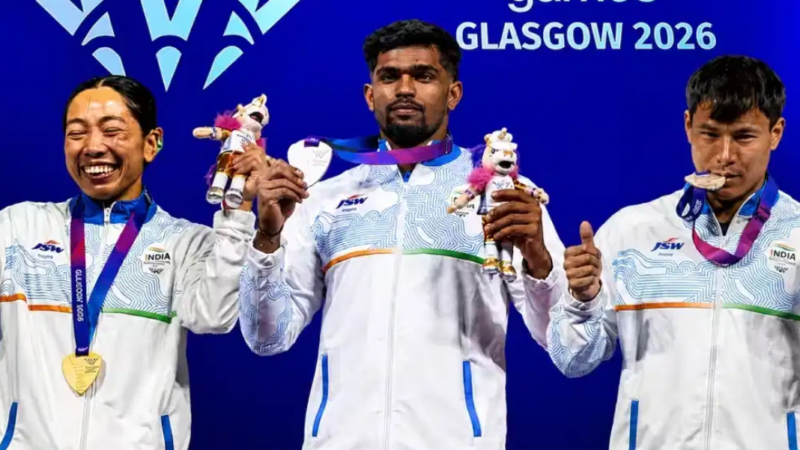 ಭಾರತಕ್ಕೆ ಮೊದಲ ಚಿನ್ನ ತಂದ ಮೀರಾಬಾಯಿ ಚಾನು – ಪುರುಷರ ವೇಟ್‌ಲಿಪ್ಟಿಂಗ್‌ನಲ್ಲಿ ಭಾರತಕ್ಕೆ ಎರಡು ಬೆಳ್ಳಿ ಪದಕ