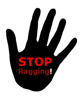 ಮಂಗಳೂರು ಖಾಸಗಿ ಕಾಲೇಜಿನಲ್ಲಿ Ragging ಅಟ್ಟಹಾಸ – ಬಟ್ಟೆ ಬಿಚ್ಚಿಸಿ ಕಿರುಕುಳ ಕೊಟ್ಟ ಕೇರಳ ವಿದ್ಯಾರ್ಥಿಗಳು