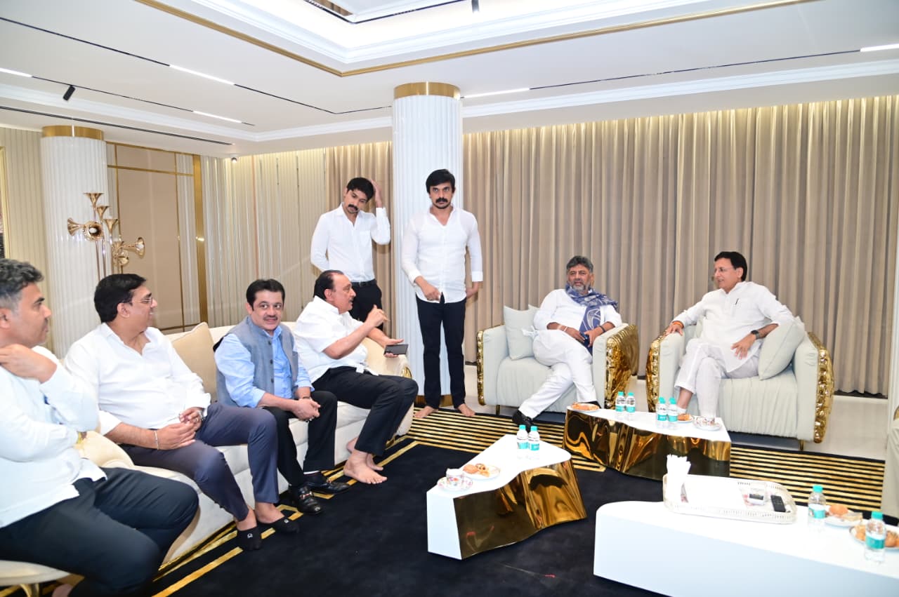 ಸಿಎಂ ಡಿಕೆಶಿ, ಸುರ್ಜೇವಾಲ ಜೊತೆ ಕ್ಲೋಸ್ ಡೋರ್ ಮೀಟಿಂಗ್- ಎಂ.ಕೃಷ್ಣಪ್ಪ Or ಪ್ರಿಯಕೃಷ್ಣರಿಗೆ ಸಿಗುತ್ತಾ ಸಚಿವ ಸ್ಥಾನ?