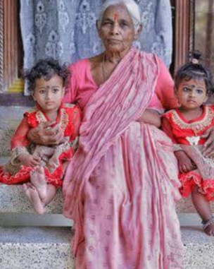 ಅವಳಿ ಮಕ್ಕಳಿಗೆ ಜನ್ಮ ನೀಡಿದ 74 ವರ್ಷದ ತಾಯಿ – 57 ವರ್ಷಗಳ ಸಂಸಾರ.. ಮನೆಗೆ ಮುದ್ದು ಮಕ್ಕಳ ಆಗಮನ