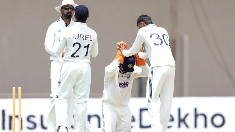 Warm-Up ಪಂದ್ಯದಲ್ಲೂ ತಡಕಾಡಿದ ಭಾರತ – ಫೀಲ್ಡಿಂಗ್ ಫೇಲ್ಯೂರ್ ಗೆ ಕೊನೆ ಇಲ್ವಾ?ಗಿಲ್ ಗೈರಿನಲ್ಲಿ KL ಟೀಂ ಗೆಲ್ಲಿಸ್ತಾರಾ?