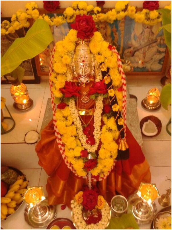 ವರಮಹಾಲಕ್ಷ್ಮೀ ಹಬ್ಬದ ಹಿನ್ನೆಲೆ ಏನು? – ಶಿವ ಮಡದಿ ಪಾರ್ವತಿಗೆ ಹೇಳಿದ ಕಥೆಯೇನು?