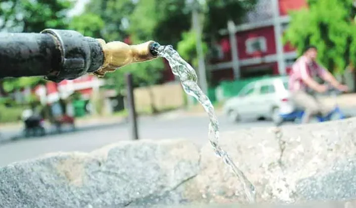 ಬೆಂಗಳೂರಿನ ಜನರೇ ಬೇಕಾ ಬಿಟ್ಟಿ ನೀರು ಬಳಸುವ ಮುನ್ನ ಹುಷಾರ್‌ – ಜಲಮಂಡಳಿ ಕೊಡಲಿದೆ ವಾರ್ನಿಂಗ್
